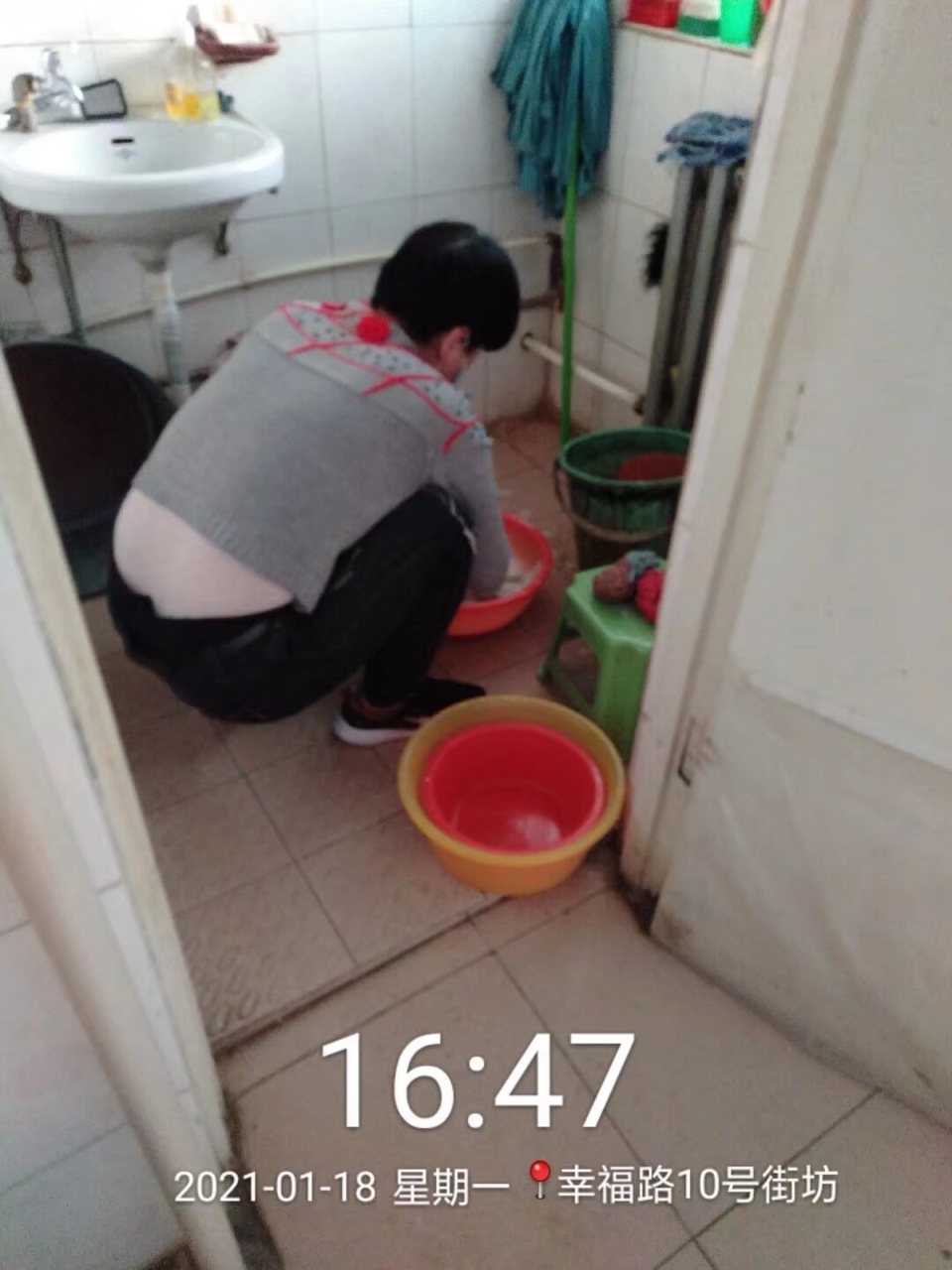 浴室清掃の現場